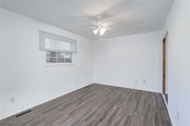 215 Jefferson Street, Lorain, OH 44052