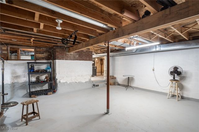 215 Jefferson Street, Lorain, OH 44052