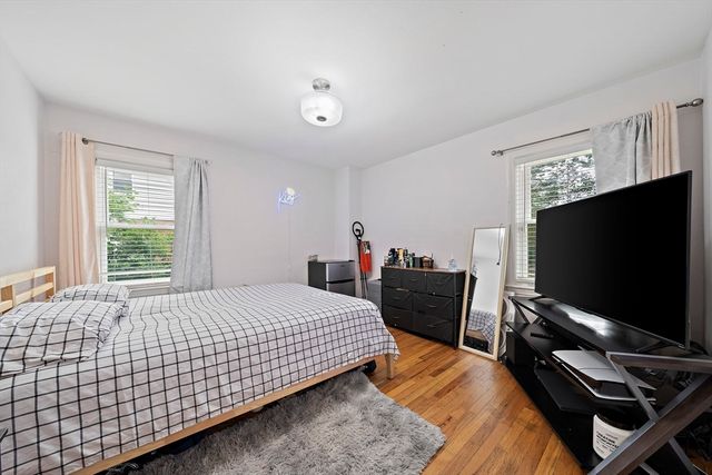 105 Cross St, Randolph, MA 02368
