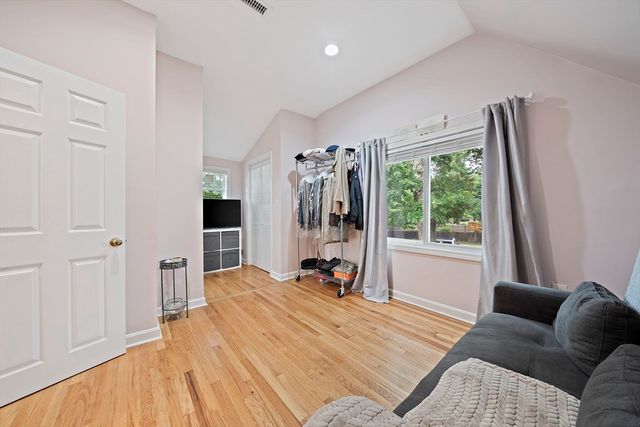 105 Cross St, Randolph, MA 02368