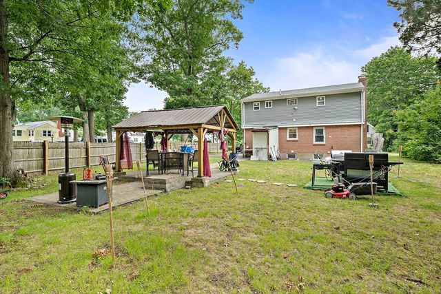 105 Cross St, Randolph, MA 02368