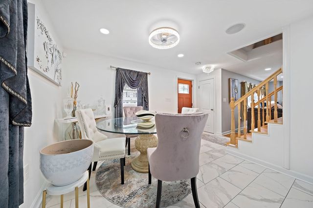 105 Cross St, Randolph, MA 02368