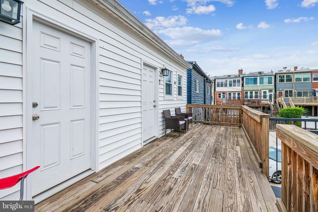 5615 1ST PL NW, Washington, DC 20011