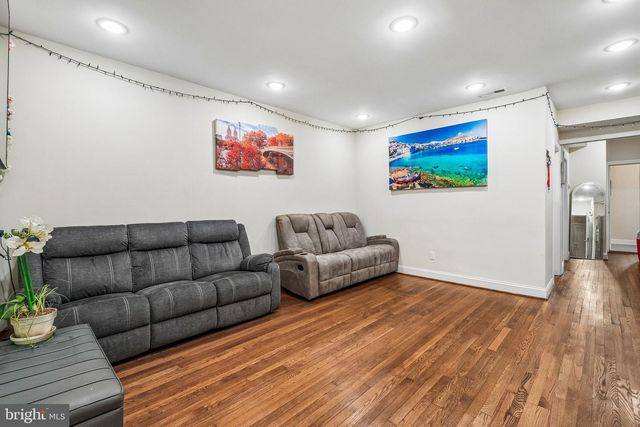 5615 1ST PL NW, Washington, DC 20011