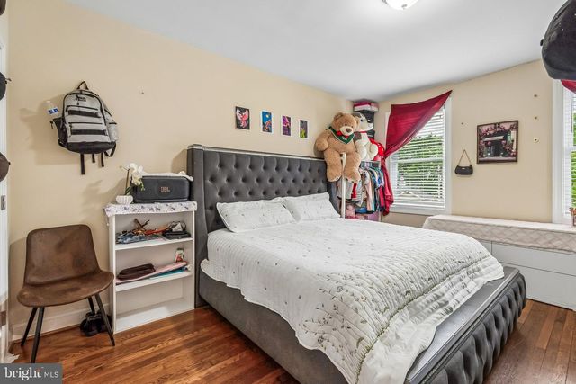 5615 1ST PL NW, Washington, DC 20011