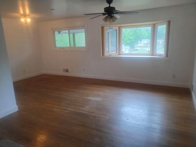 5008 REGINA DR, Annandale, VA 22003