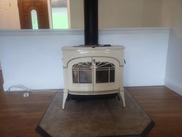 5008 REGINA DR, Annandale, VA 22003