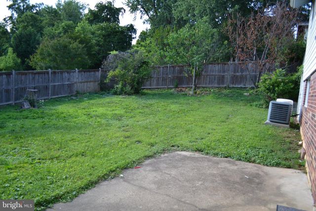 5008 REGINA DR, Annandale, VA 22003