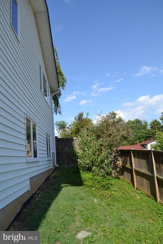 5008 REGINA DR, Annandale, VA 22003