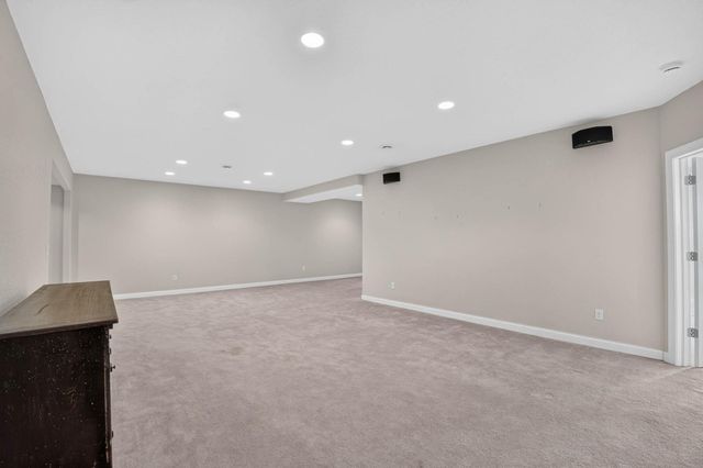 1185 Fox Ridge Road, Dike, IA 50624