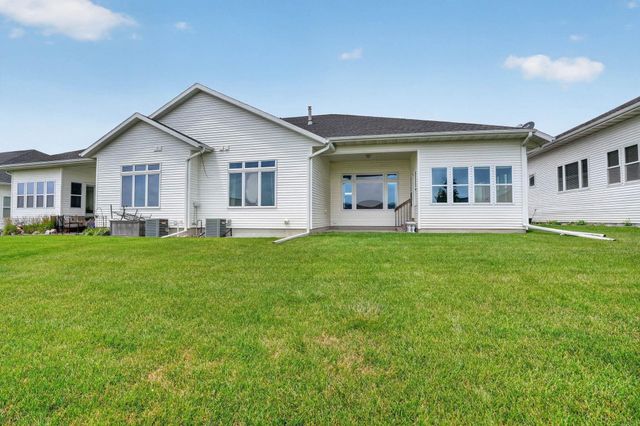 1185 Fox Ridge Road, Dike, IA 50624