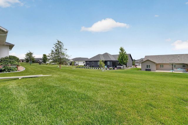 1185 Fox Ridge Road, Dike, IA 50624