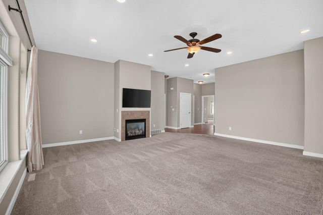 1185 Fox Ridge Road, Dike, IA 50624