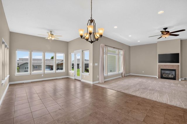 1185 Fox Ridge Road, Dike, IA 50624