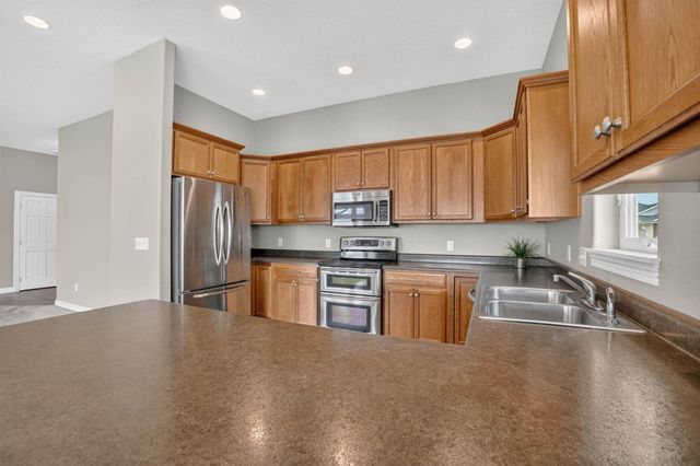 1185 Fox Ridge Road, Dike, IA 50624