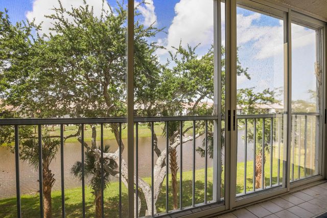 4735 E Lucerne Lakes Blvd E 308, Lake Worth, FL 33467