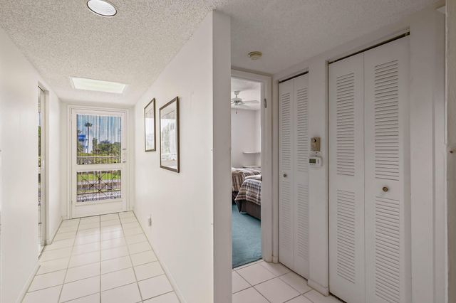 4735 E Lucerne Lakes Blvd E 308, Lake Worth, FL 33467