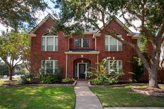 5810 Parkdale Court, Sugar Land, TX 77479