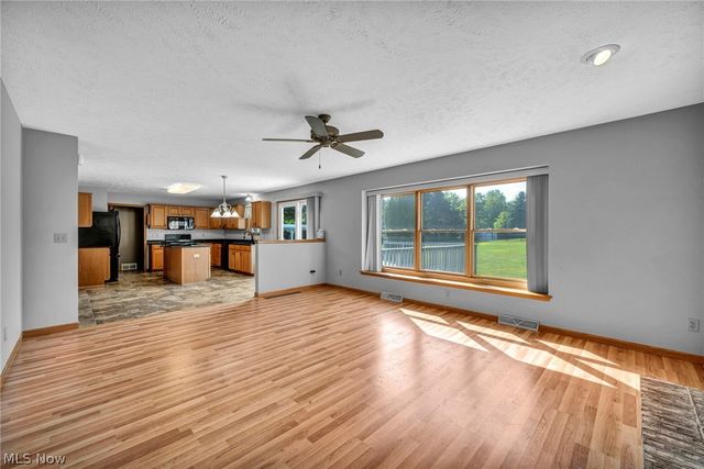 9454 Deer Hollow Drive, Mentor, OH 44060