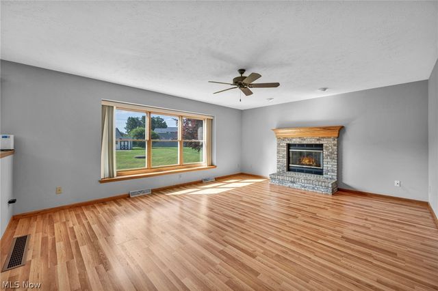 9454 Deer Hollow Drive, Mentor, OH 44060
