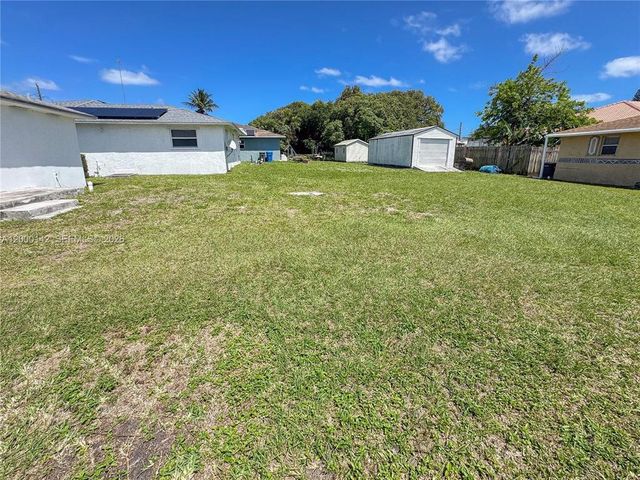4036 SW 24th Street, West Park, FL 33023