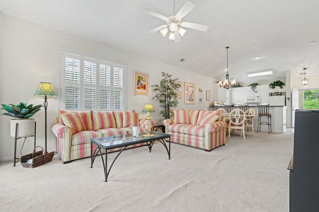 601 Hillside Dr N Apt 4034, North Myrtle Beach, SC 29582