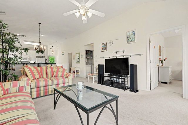 601 Hillside Dr N Apt 4034, North Myrtle Beach, SC 29582