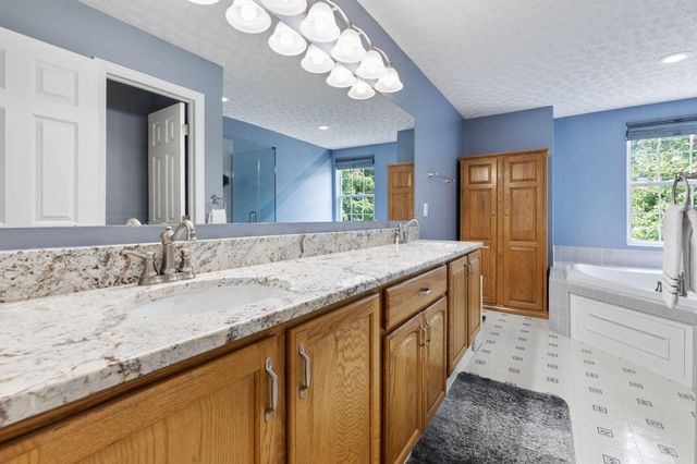 4506 Fabel Street, New Albany, OH 43054
