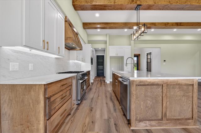 961 Bandon Dunes Drive, Fort Worth, TX 76028