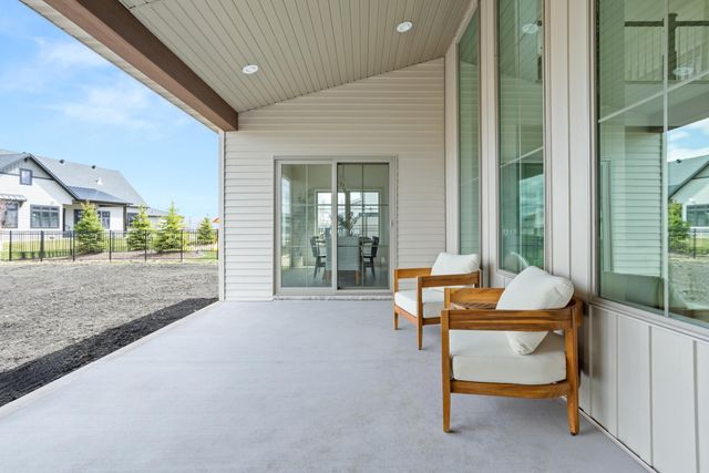 4736 Prairie Pond Crossing S, Fargo, ND 58104