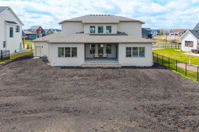 4736 Prairie Pond Crossing S, Fargo, ND 58104