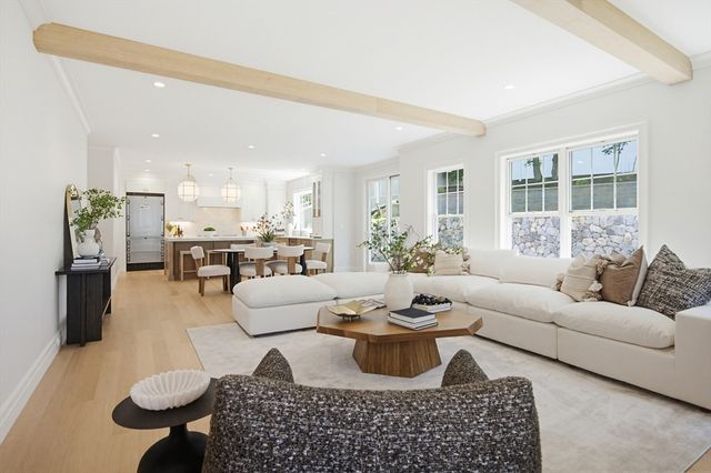 70 Woodbine Circle, Needham, MA 02494