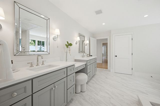 70 Woodbine Circle, Needham, MA 02494