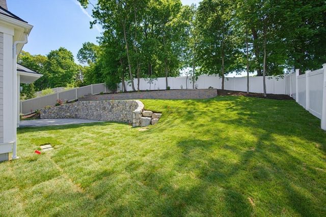 70 Woodbine Circle, Needham, MA 02494