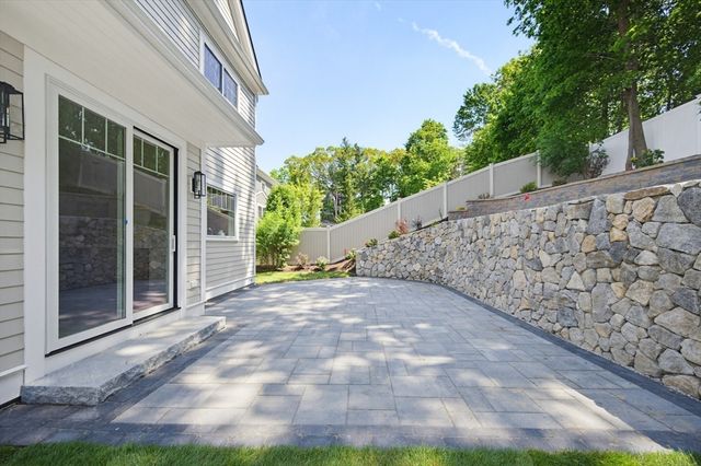 70 Woodbine Circle, Needham, MA 02494