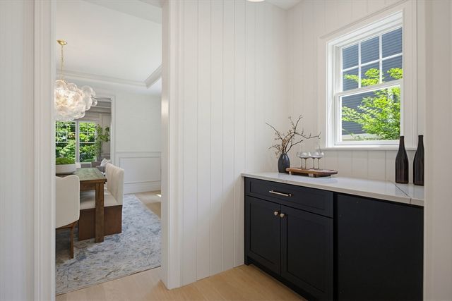 70 Woodbine Circle, Needham, MA 02494