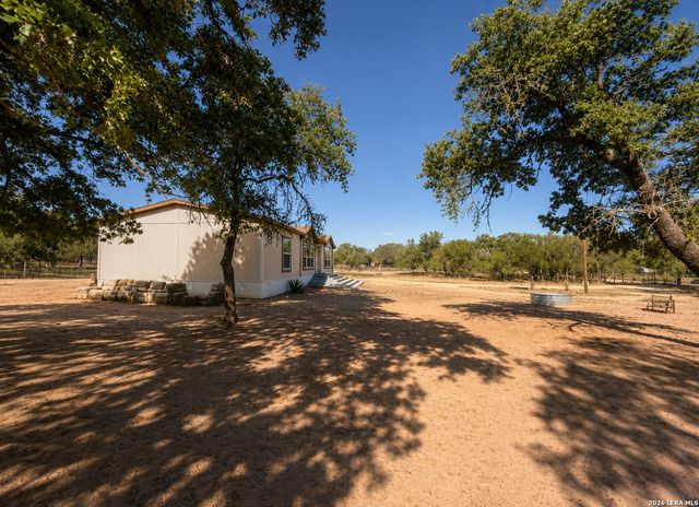 366 Ranch Rd, Somerset, TX 78069
