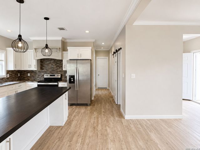 366 Ranch Rd, Somerset, TX 78069