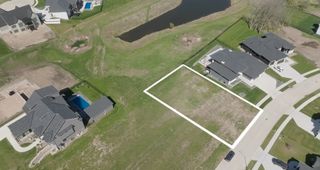18261 Hidden Knoll, Clive, IA 50325