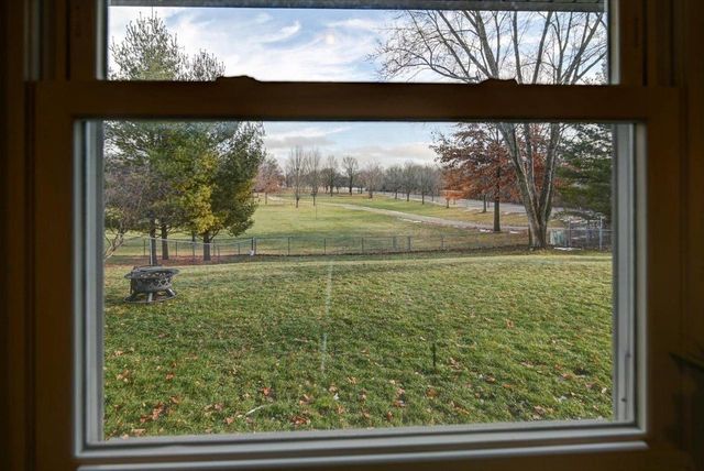 7 La Crescenta Circle, Madison, WI 53716