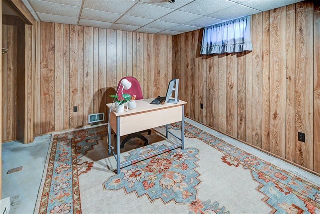 7 La Crescenta Circle, Madison, WI 53716