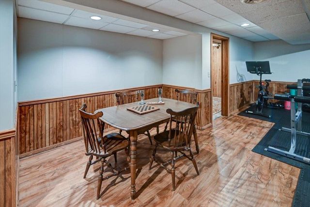 7 La Crescenta Circle, Madison, WI 53716