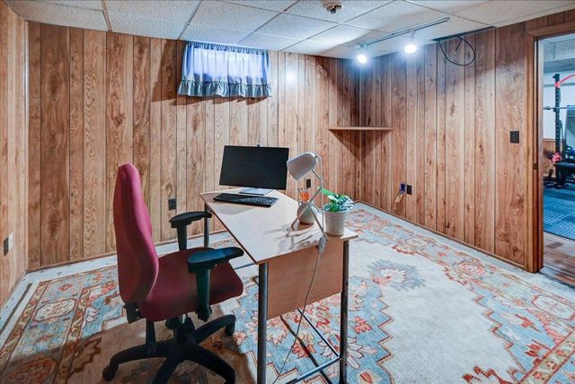 7 La Crescenta Circle, Madison, WI 53716