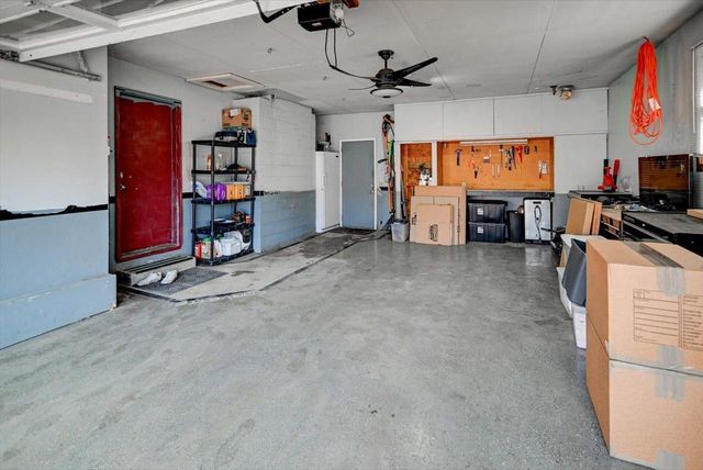 7 La Crescenta Circle, Madison, WI 53716