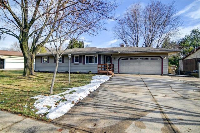 7 La Crescenta Circle, Madison, WI 53716