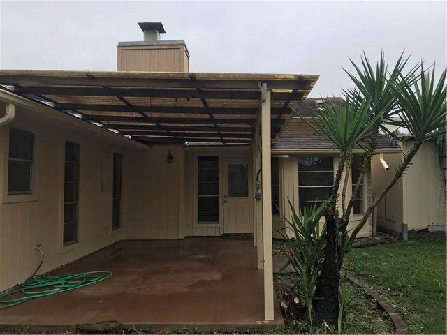 6754 Heavens Gate Dr, Corpus Christi, TX 78413