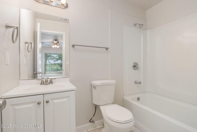 257 Dorado Avenue NE, Palm Bay, FL 32907