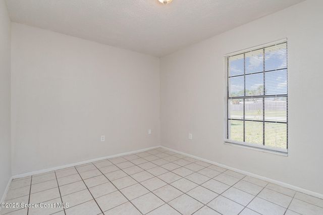 257 Dorado Avenue NE, Palm Bay, FL 32907