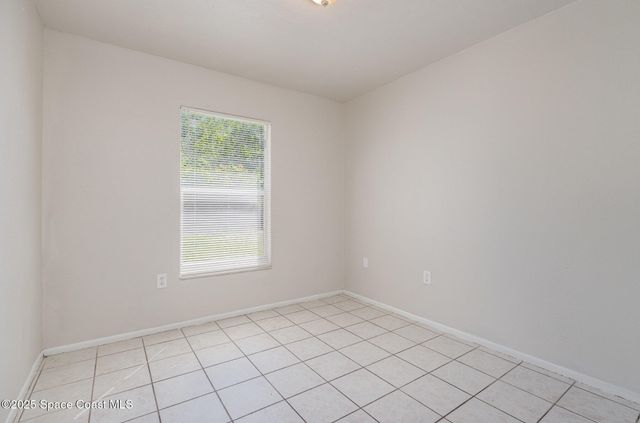 257 Dorado Avenue NE, Palm Bay, FL 32907