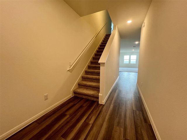 509 Lagoon DR, Maxwell, TX 78656